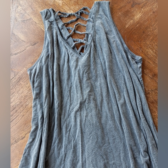 🍀Sleeveless Dress with Laced up Back!!!! - Picture 4 of 8